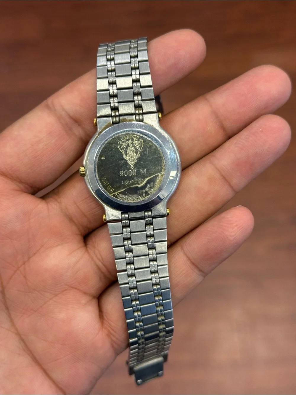Gucci vintage Two-Tone Silver and Gold Mens  Watch with Gray Dial
